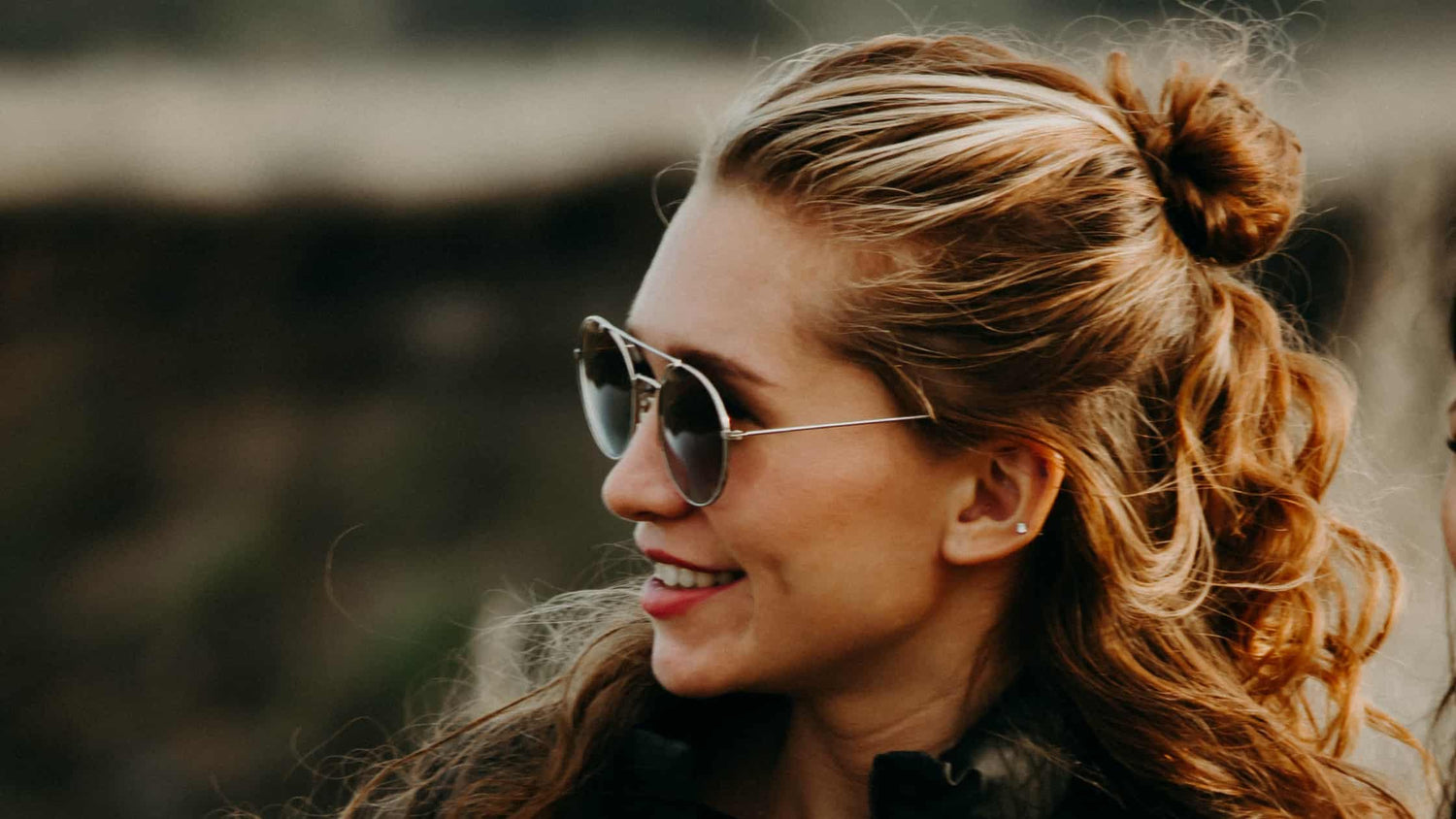 Hair bun styling with bun clips for hair