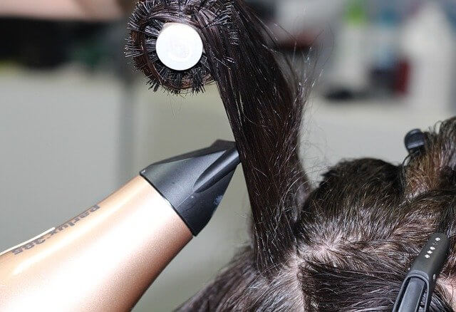 The Easy Way of How To Braid Hair With Extensions - JuvaBun