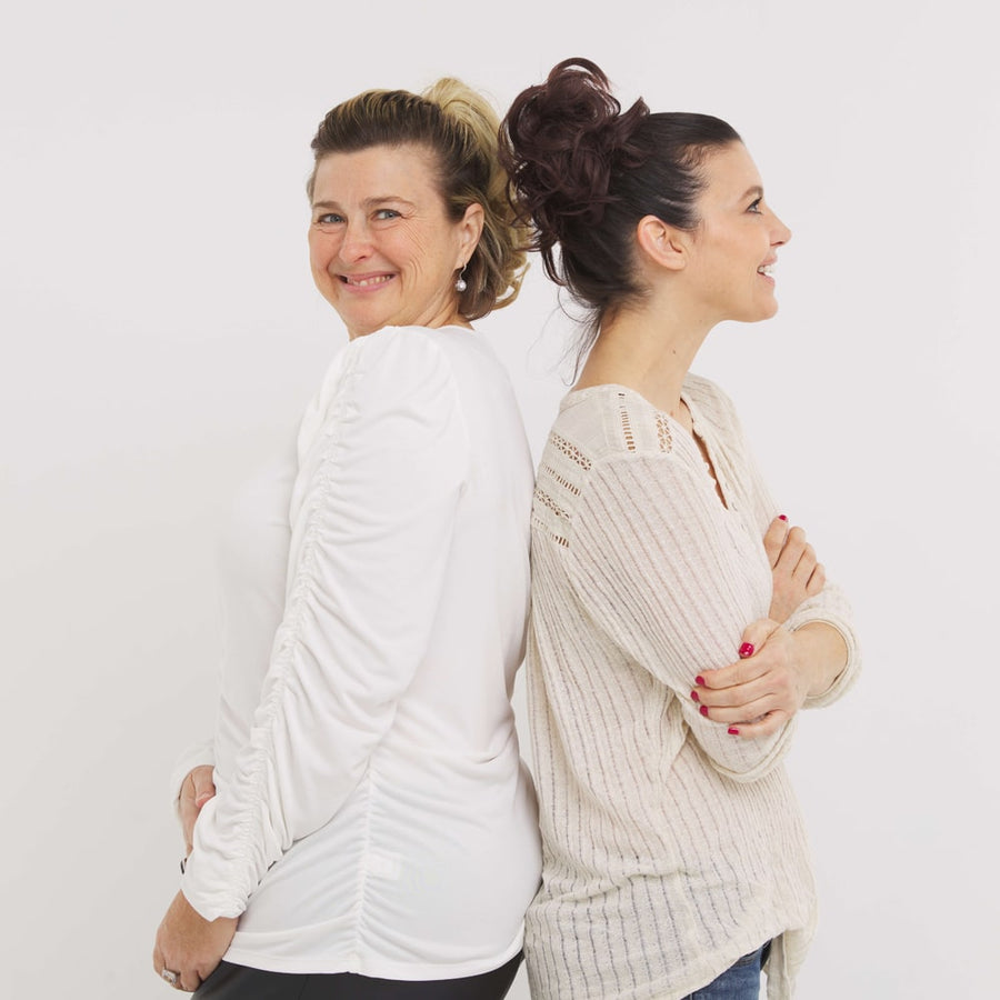 JuvaBun customer wearing a messy bun