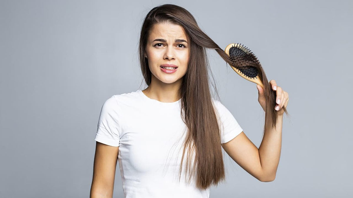 Snapping Split Hairs What To Do To Prevent Splitting Hair - JuvaBun