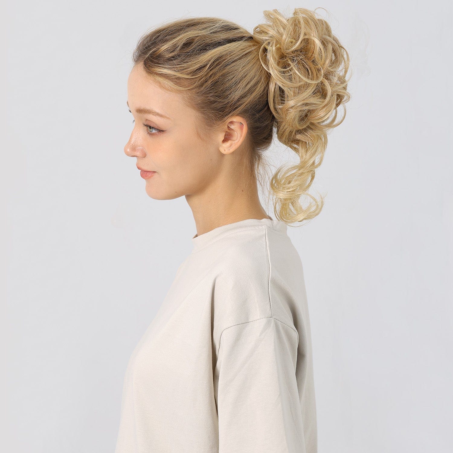 JuvaBun Claw Clip Boho Messy bun JuvaBun